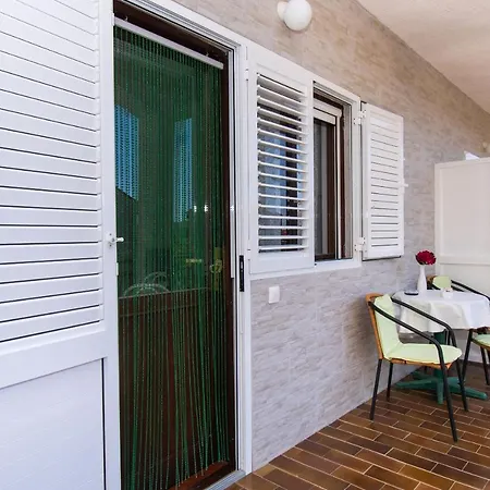 Dijana Apartment Pakostane