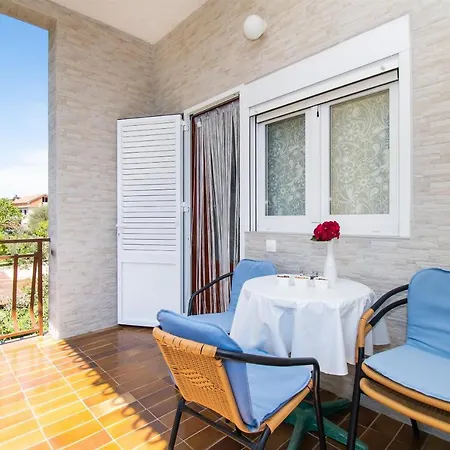 Apartment Dijana *