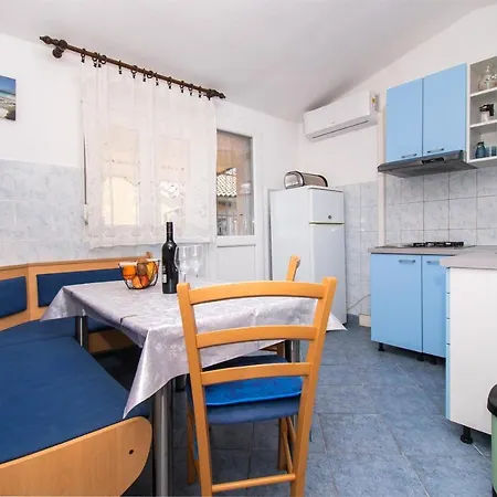 Dijana Apartment *